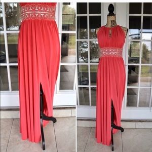 Beautiful and comfy maxi!